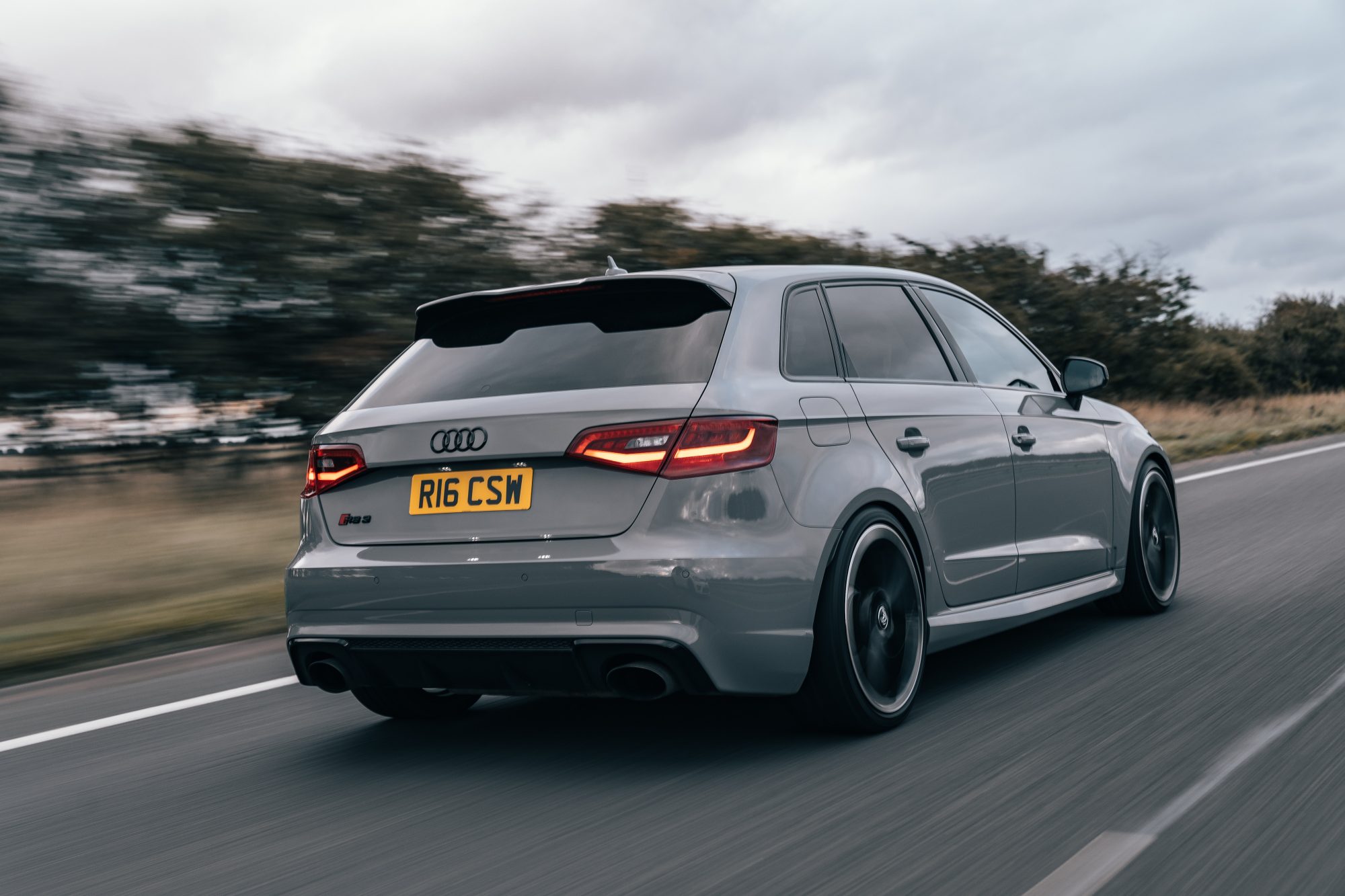 grey Audi Rs3, Hull